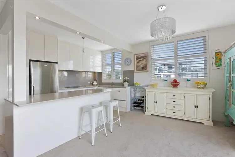 Main view of Homely unit listing, 2/29 Lagoon Street, Narrabeen NSW 2101