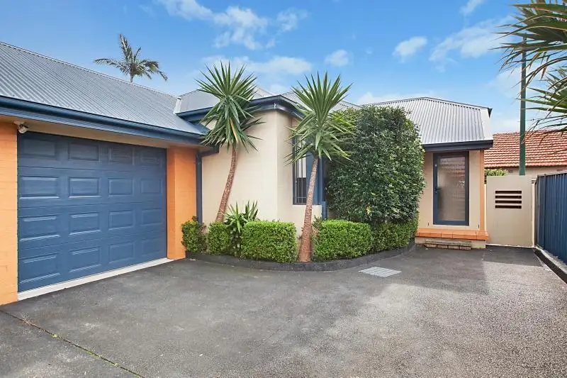 Main view of Homely villa listing, 2/224 Glebe Road, Merewether NSW 2291