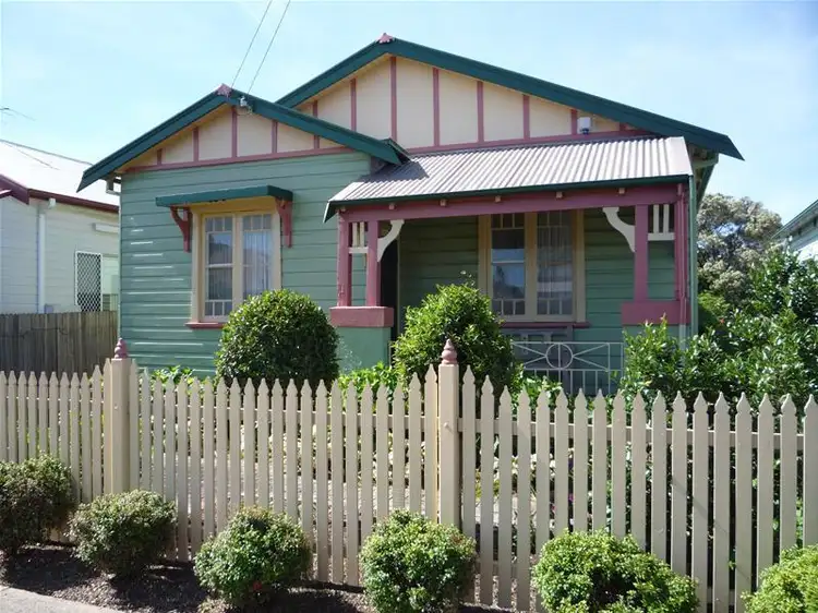 70 Sunderland Street, Mayfield NSW 2304