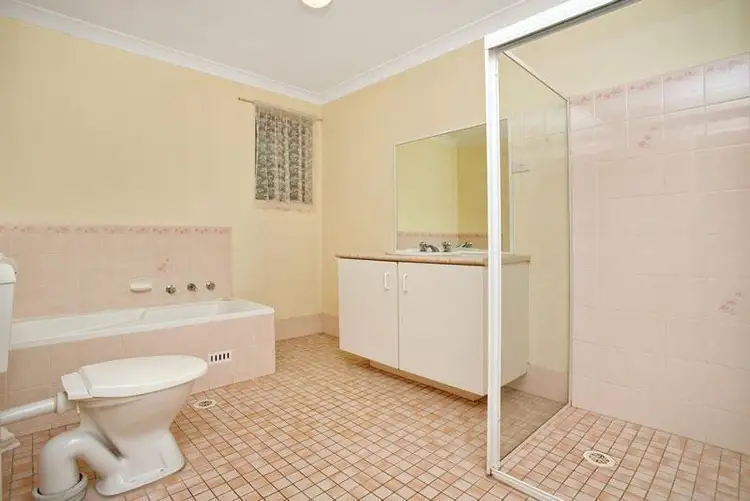 Fifth view of Homely semi-detached listing, 2/3 Isaac Place, Quakers Hill NSW 2763