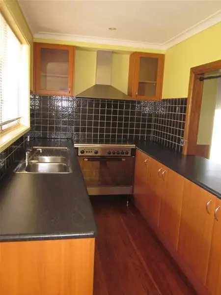 Fourth view of Homely house listing, 31 Amalfi Drive, Endeavour Hills VIC 3802
