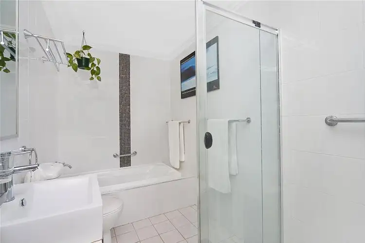 Sixth view of Homely unit listing, 4/31-35 Delmar Parade, Dee Why NSW 2099