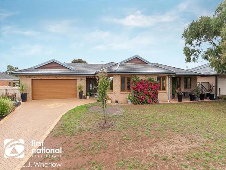 15 Sullivan Court, Romsey VIC 3434