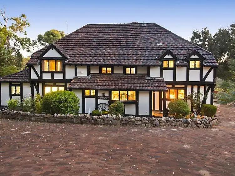 43 Mackie Road, Roleystone WA 6111