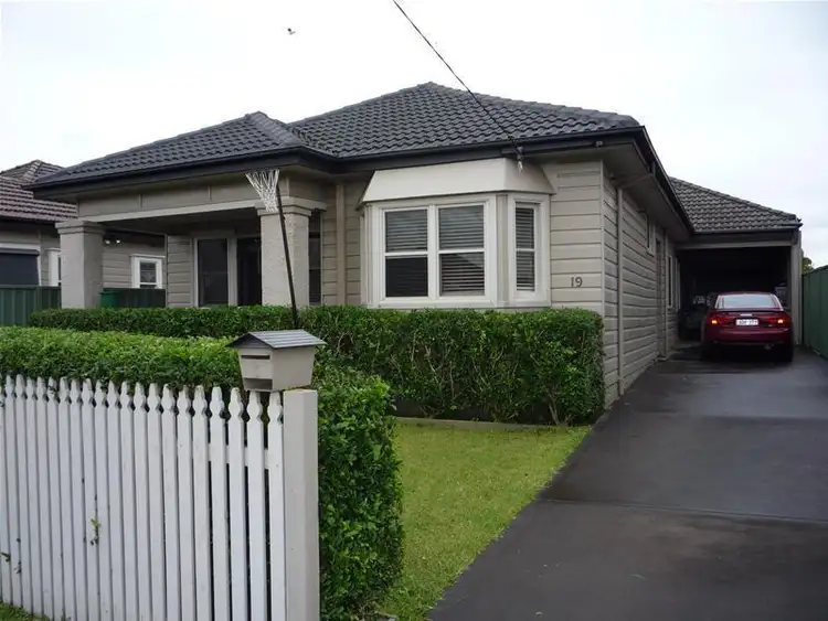 19 Lille Street, New Lambton NSW 2305