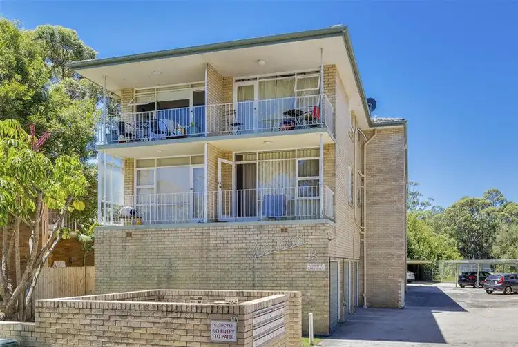 2/14 Grafton Crescent, Dee Why NSW 2099