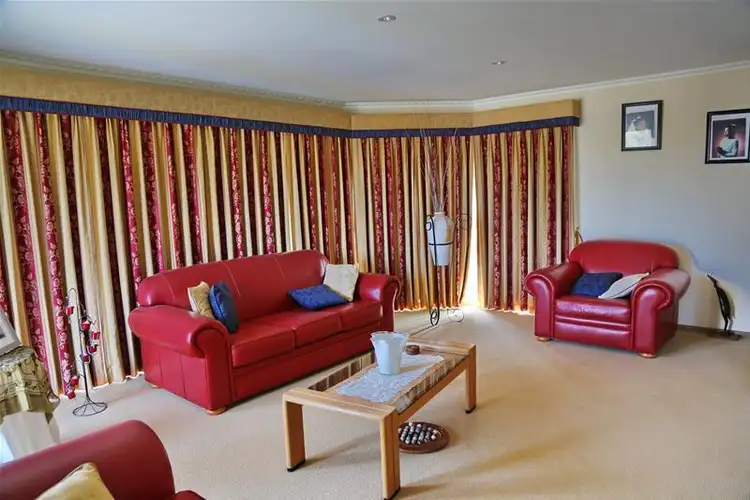 Second view of Homely house listing, 15 Heathcote Court, Endeavour Hills VIC 3802