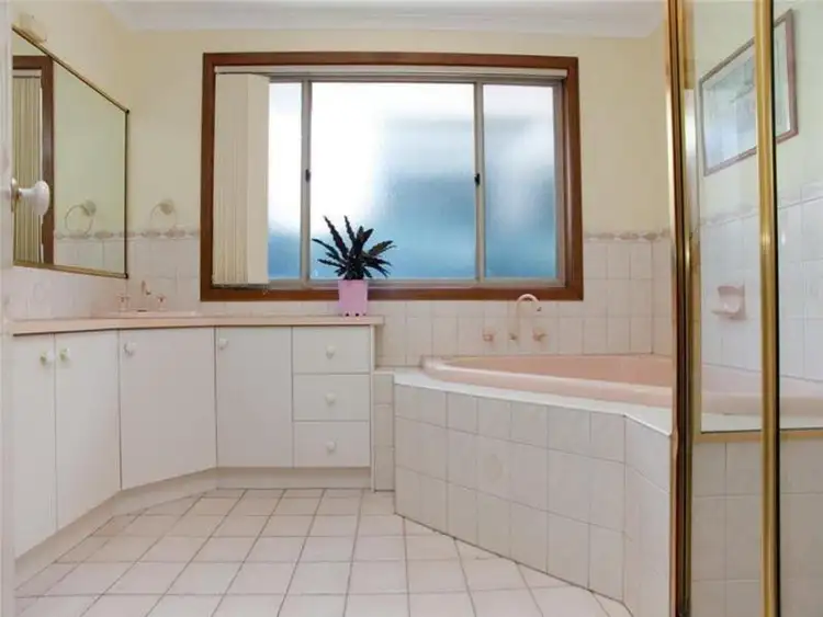 Seventh view of Homely house listing, 2 Long Drive, Sunbury VIC 3429
