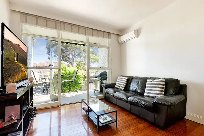 Main view of Homely apartment listing, 2/10 Nash Street, Glen Iris VIC 3146