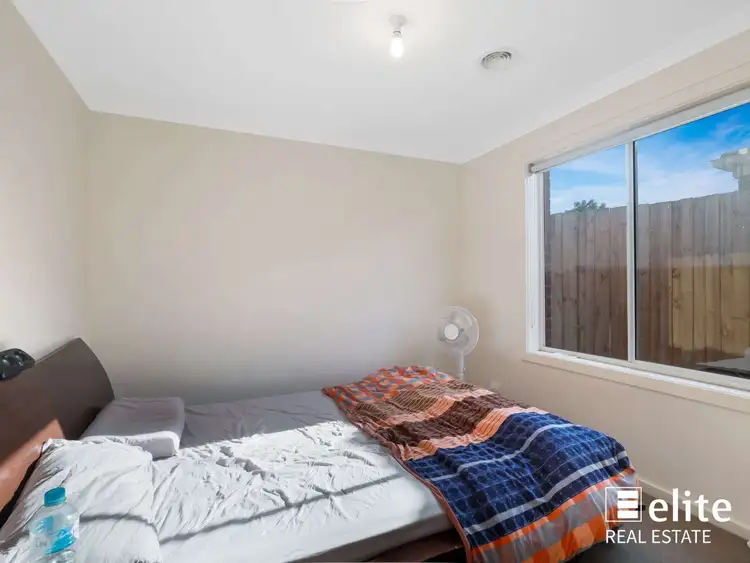 Fifth view of Homely house listing, 4 KELLIE COURT, Albanvale VIC 3021