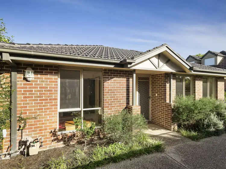 Main view of Homely townhouse listing, 2/11 Aylwin Avenue, Burwood VIC 3125