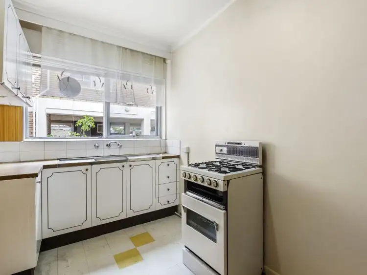 Third view of Homely apartment listing, 7/176 Murrumbeena Road, Murrumbeena VIC 3163