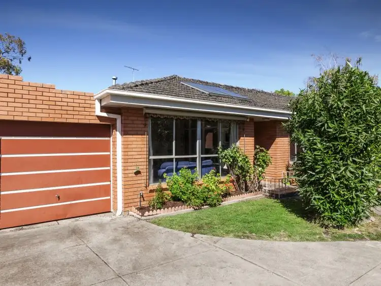 2/3 Elphin Grove, Canterbury VIC 3126