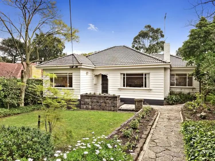 2 Trent Street, Glen Iris VIC 3146