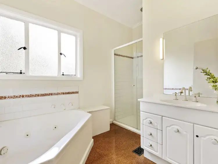 Sixth view of Homely house listing, 2 Trent Street, Glen Iris VIC 3146