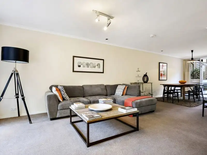 Main view of Homely townhouse listing, 5/222 Canterbury Road, Canterbury VIC 3126
