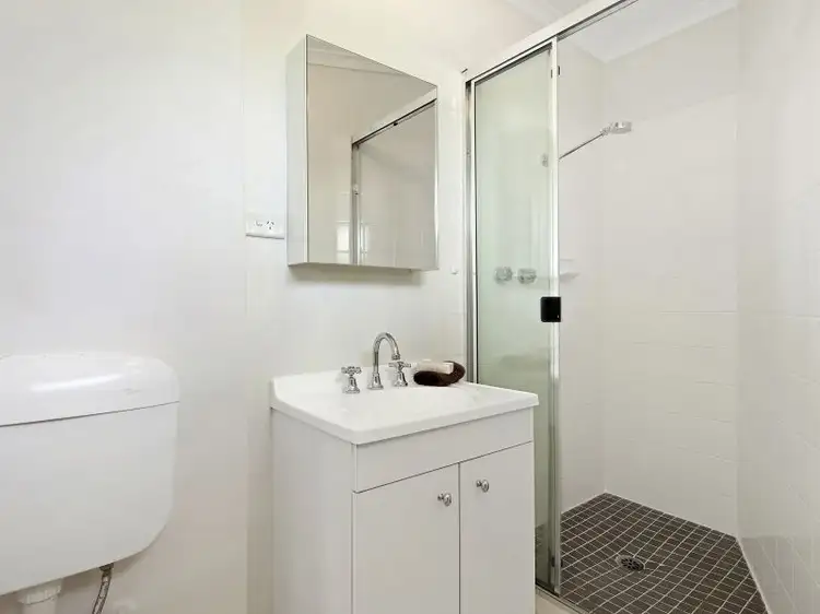 Fourth view of Homely apartment listing, 17/6 Mayston Street, Hawthorn East VIC 3123