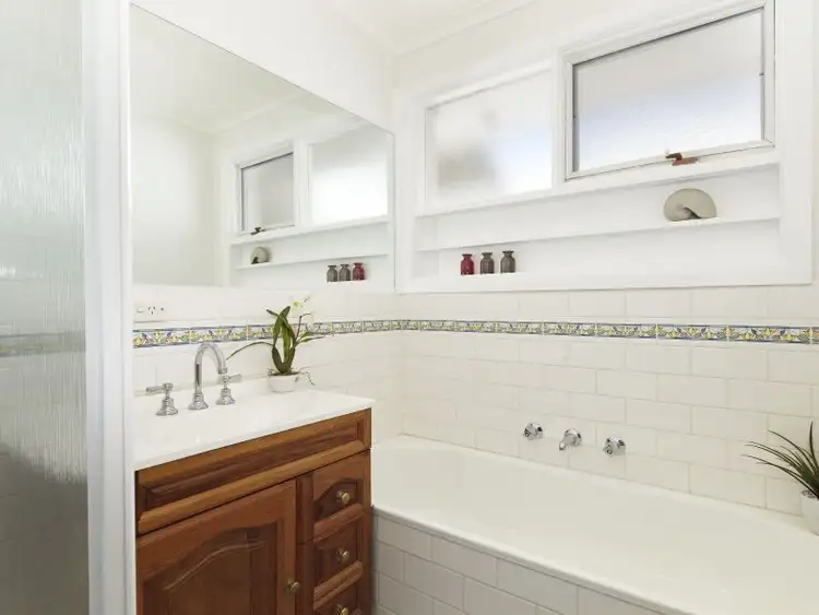 Fifth view of Homely unit listing, 2/151 Summerhill Road, Glen Iris VIC 3146