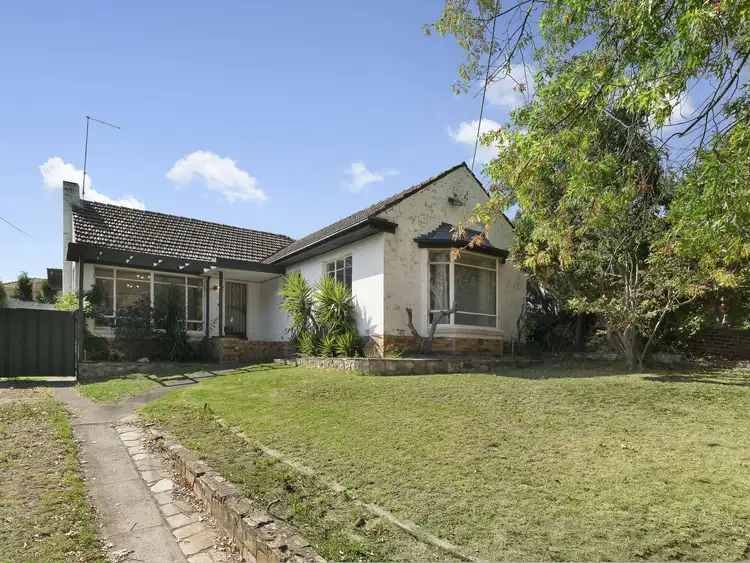 34 Aisbett Avenue, Camberwell VIC 3124