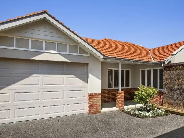 15A Scott Grove, Burwood VIC 3125