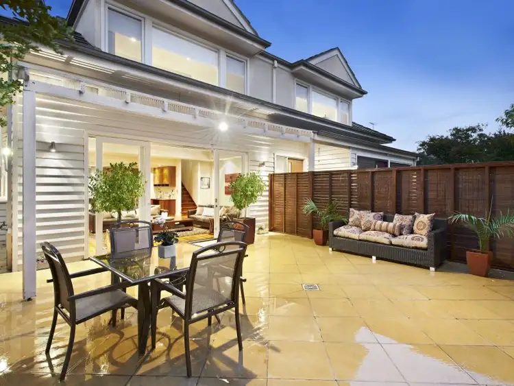 27A Peacock Street, Burwood VIC 3125