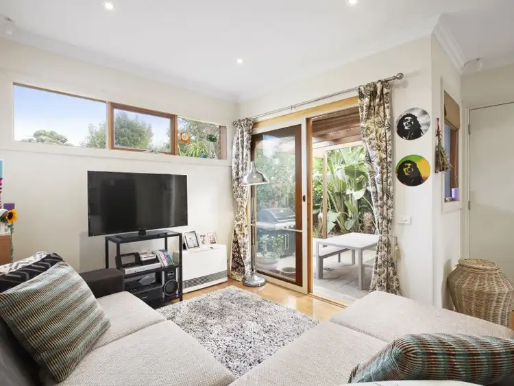 Second view of Homely unit listing, 4A Derna Road, Ashburton VIC 3147