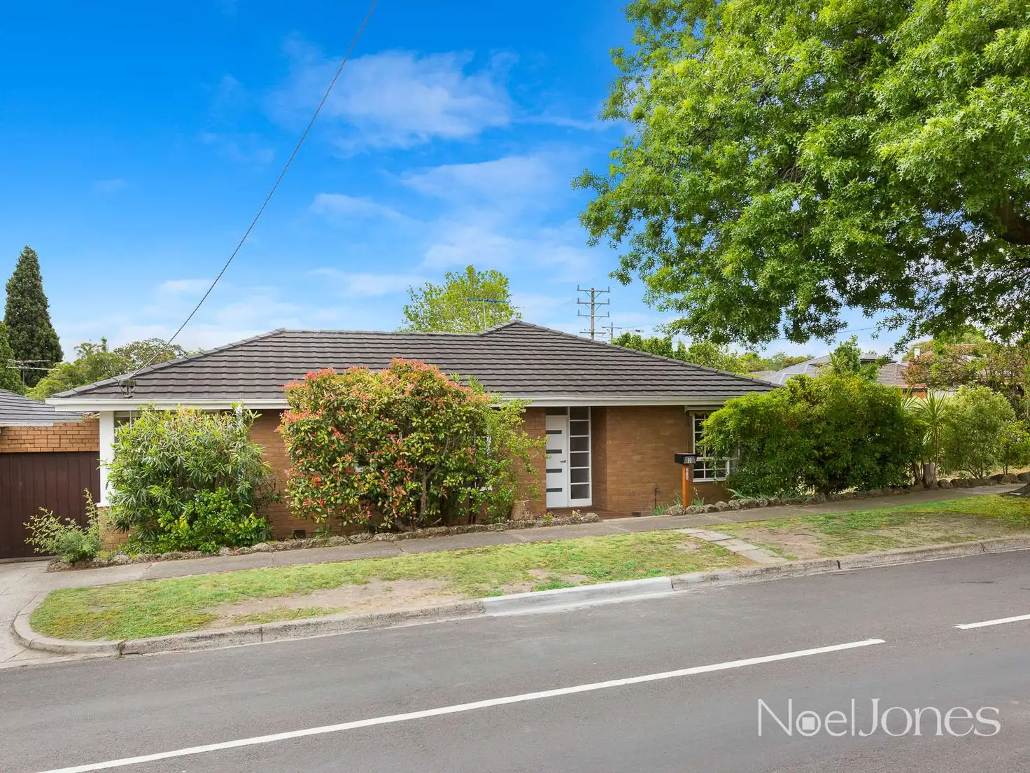 Main view of Homely unit listing, 2/210 Warrigal Road, Camberwell VIC 3124