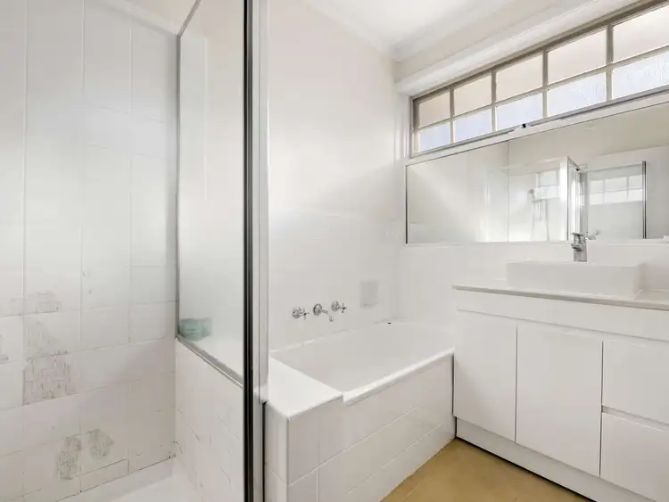 Sixth view of Homely unit listing, 2/210 Warrigal Road, Camberwell VIC 3124