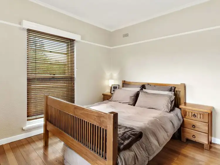 Fifth view of Homely apartment listing, 4/611 Burke Road, Hawthorn East VIC 3123