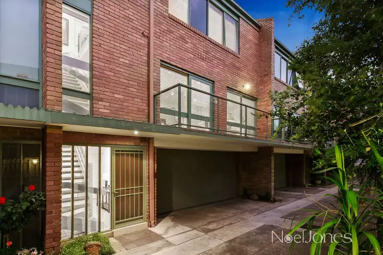 3/32 Ridgeway Avenue, Kew VIC 3101