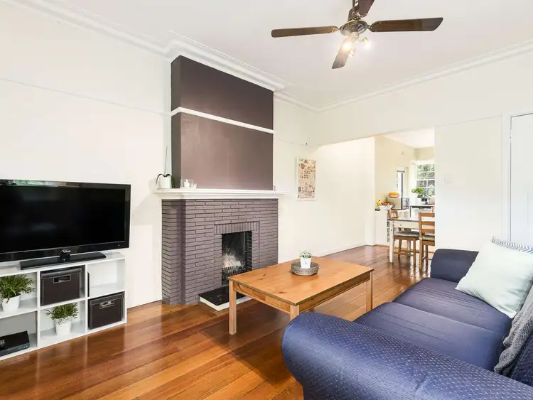 Main view of Homely apartment listing, 2/30 Ryeburne Avenue, Hawthorn East VIC 3123