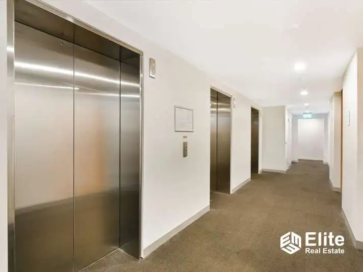 Fifth view of Homely apartment listing, 8 SUTHERLAND STREET, Melbourne VIC 3000
