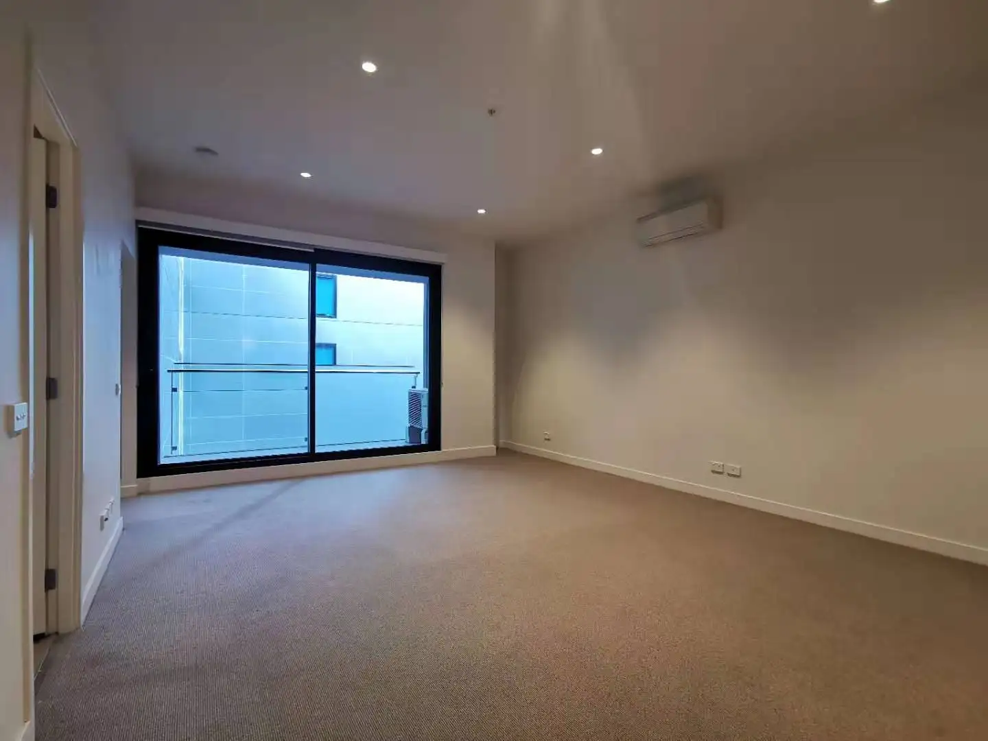Main view of Homely apartment listing, 815/199 WILLIAM STREET, Melbourne VIC 3000