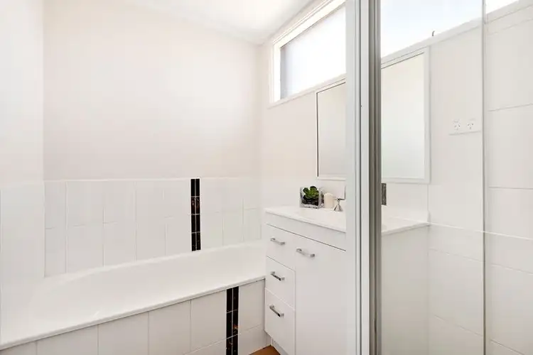 Sixth view of Homely townhouse listing, 4/122 Milton Parade, Glen Iris VIC 3146