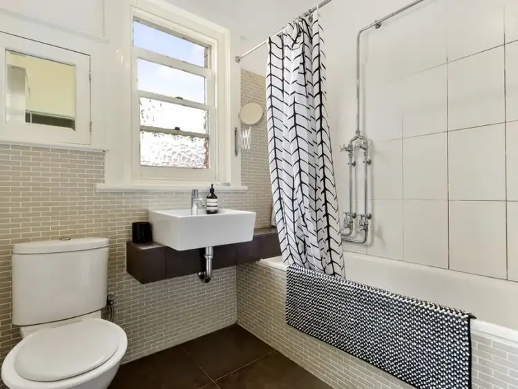 Fifth view of Homely apartment listing, 5/203 Dandenong Road, Windsor VIC 3181