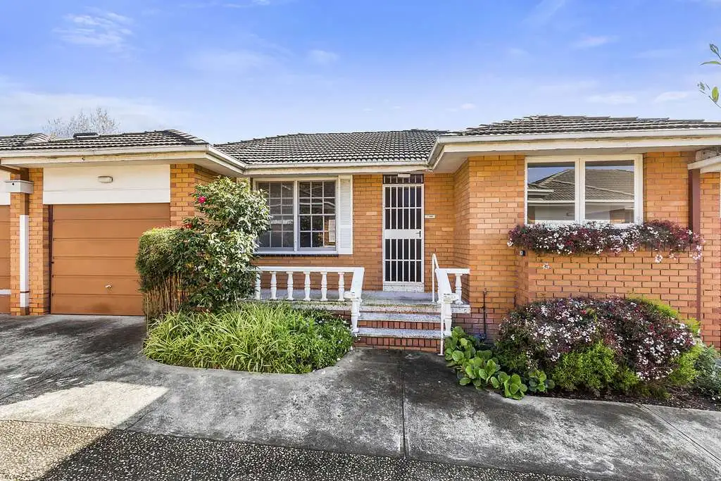 Main view of Homely unit listing, 2/4 Ash Grove, Malvern East VIC 3145