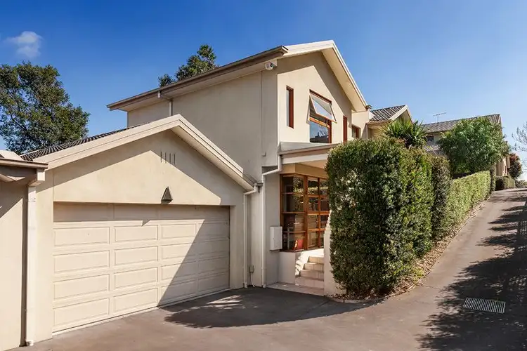 2/10 York Road, Glen Iris VIC 3146