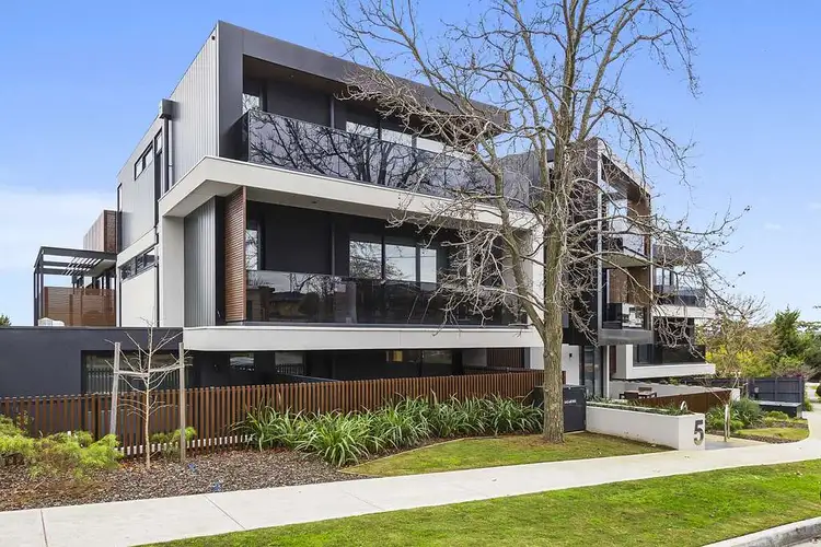 9/5-7 Curlew Court, Doncaster VIC 3108