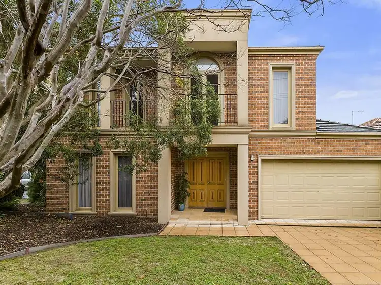 1 Rosedale Road, Glen Iris VIC 3146