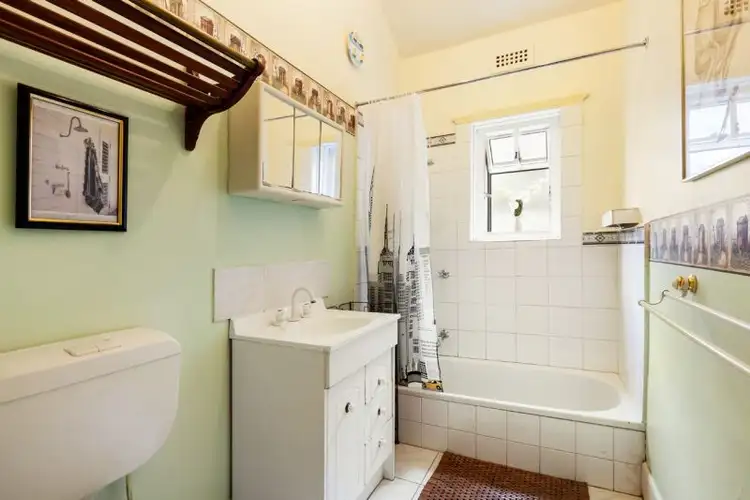 Fourth view of Homely house listing, 8 Essex Street, Glen Iris VIC 3146