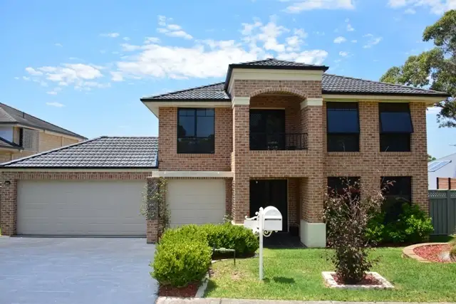 8 Windward Crescent, Gwandalan NSW 2259