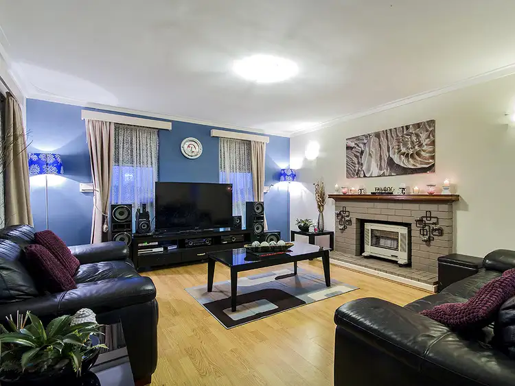 Fourth view of Homely house listing, 25 Barron Way, Orelia WA 6167