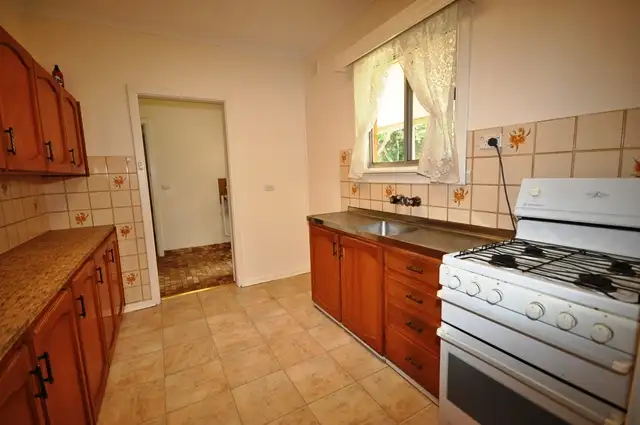 Fifth view of Homely house listing, 7 Caruso Crescent, Brahma Lodge SA 5109