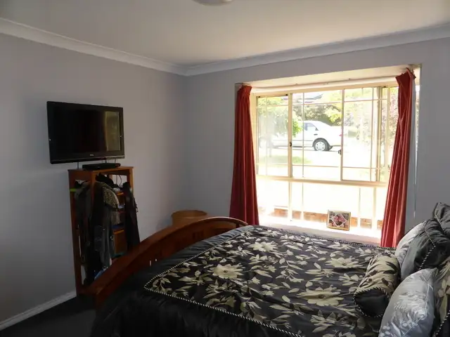Seventh view of Homely house listing, 8 Glengowrie Close, Parkes NSW 2870
