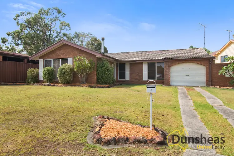 4 Hodkin Place, Ingleburn NSW 2565