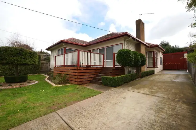 11 Lee Parade, Leongatha VIC 3953