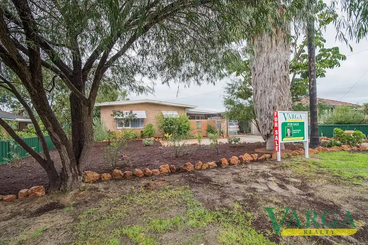 24 Simons Way, Langford WA 6147