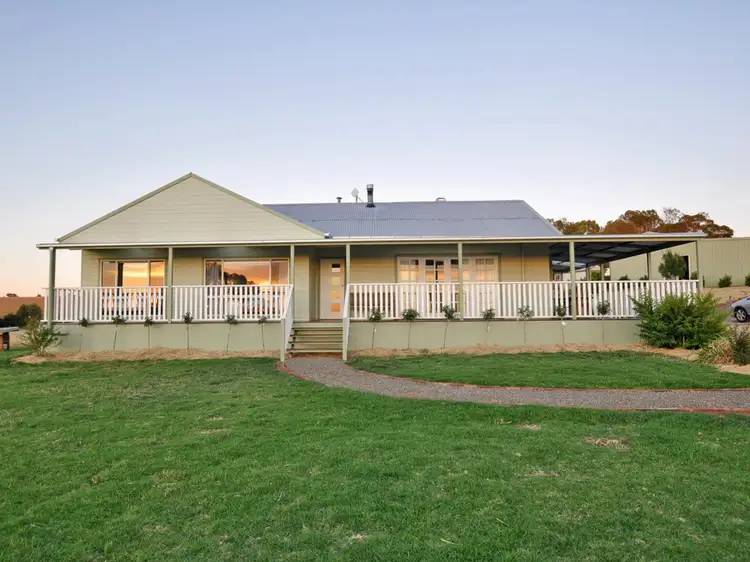 85 Tathra Drive, Junee NSW 2663