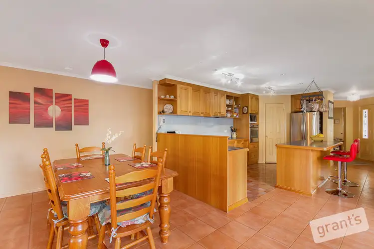 Seventh view of Homely house listing, 28 Marlesford Crescent, Berwick VIC 3806