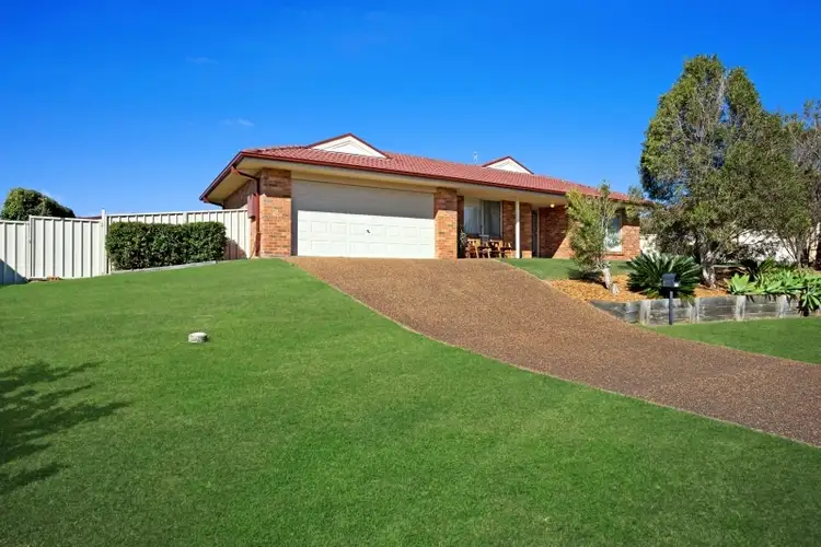 13 Fernleigh Avenue, Rutherford NSW 2320